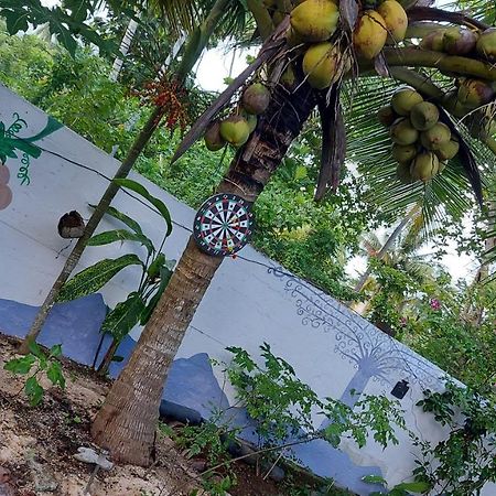 Wine Tree Garden Guesthouse Mirissa Luaran gambar