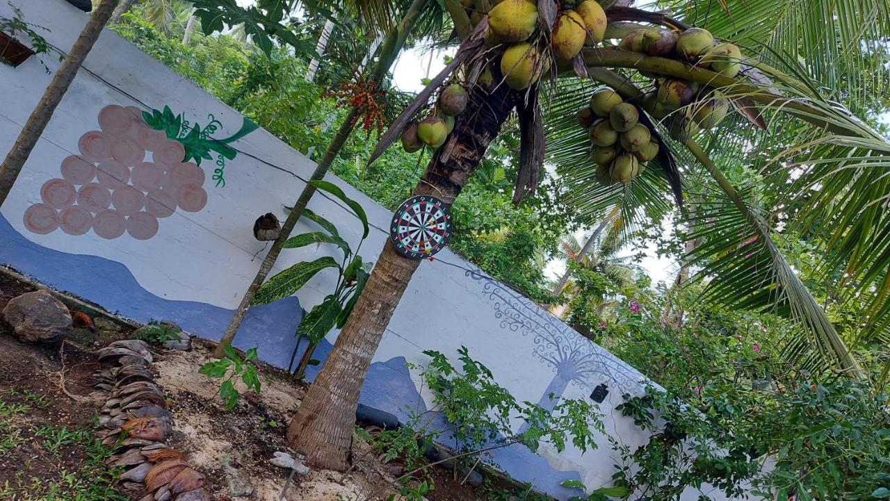 Wine Tree Garden Guesthouse Mirissa Luaran gambar